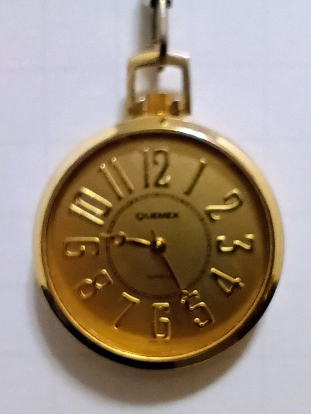 Quemex Vintage Quartz Pocket Watch Gold Tone - In Working Condition